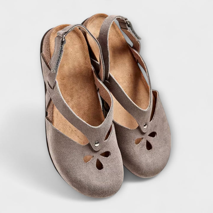 Retro Sandalit | Vintage Style Footwear