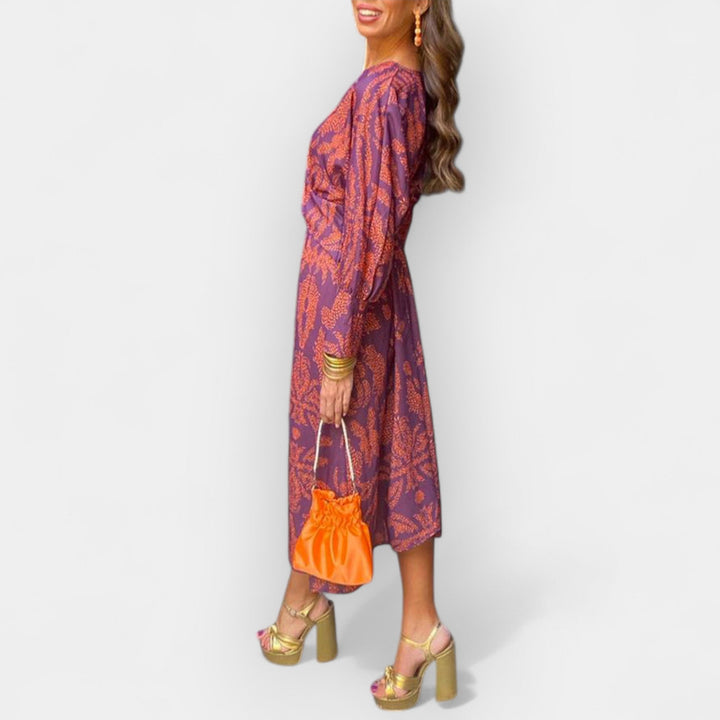 Minimalistinen | Satiini Mekko