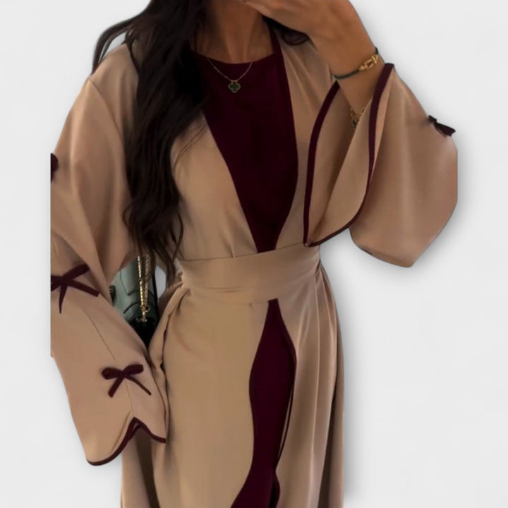 Tyylikäs Cardigan | Mekko Raitakoristeella