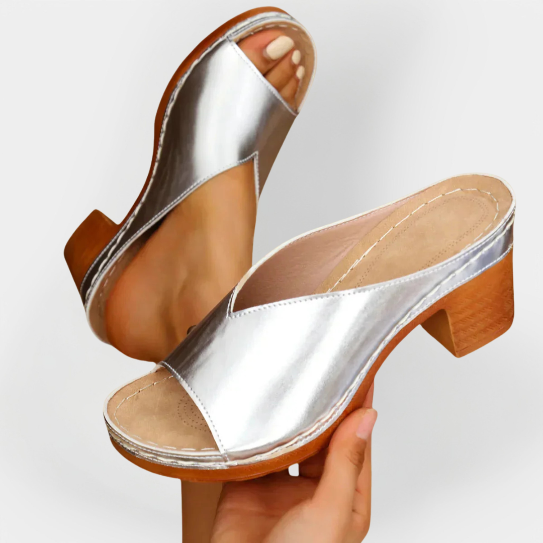 Ortopediset sandaalit | paksulla korolla