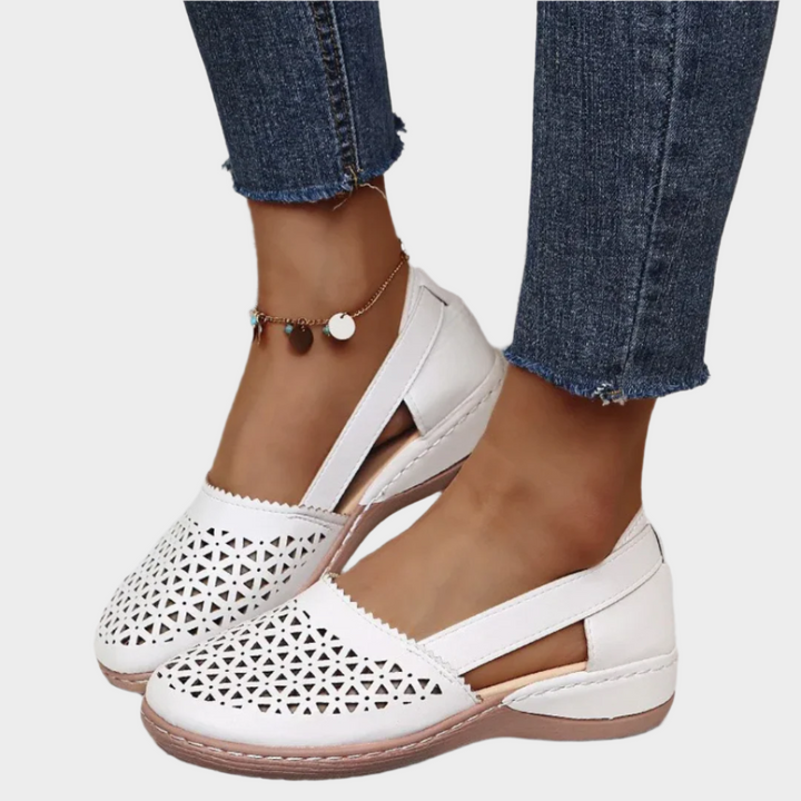 Anatomiset Nahkakengät | Ballerinat Leikkauksilla ja Remmillä