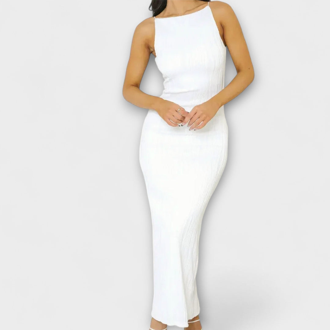 Tyylikäs pitkä ilman hihoja oleva mekko | Naisten muoti