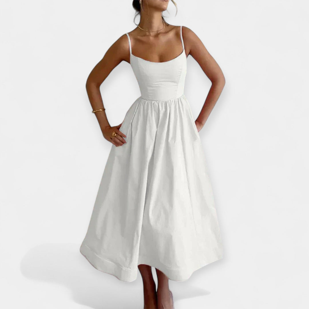 Mini Mekko | Pyöreällä Kaula-aukolla ja Olkaimilla