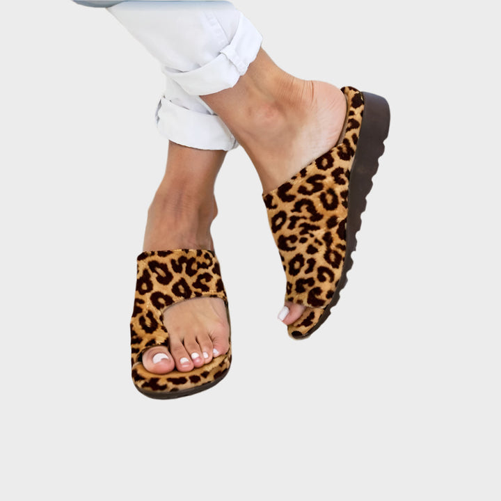 Erittäin Mukavat | Ortopediset Kesäsaappaat