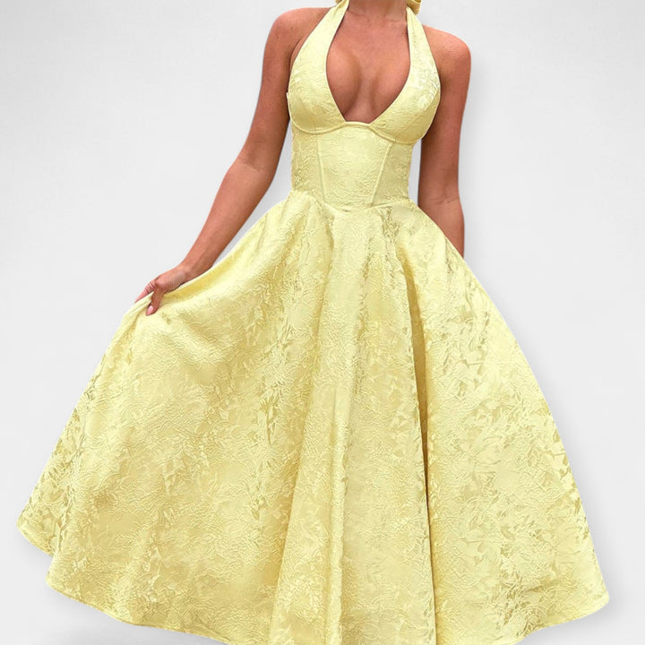 Midi Mekko | Avoimella Selällä | Korsettimuotoilulla