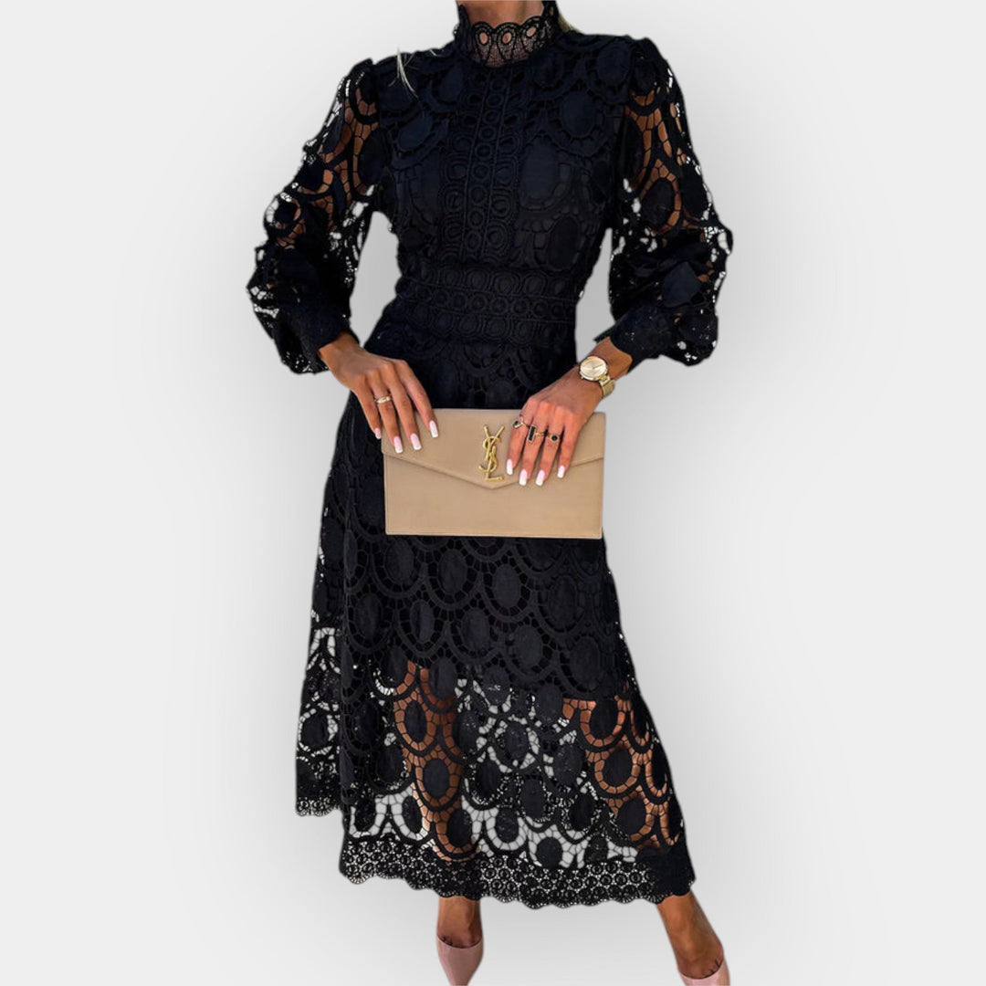 Romanttinen Mekko | Pitkällä Pitsikoristeella