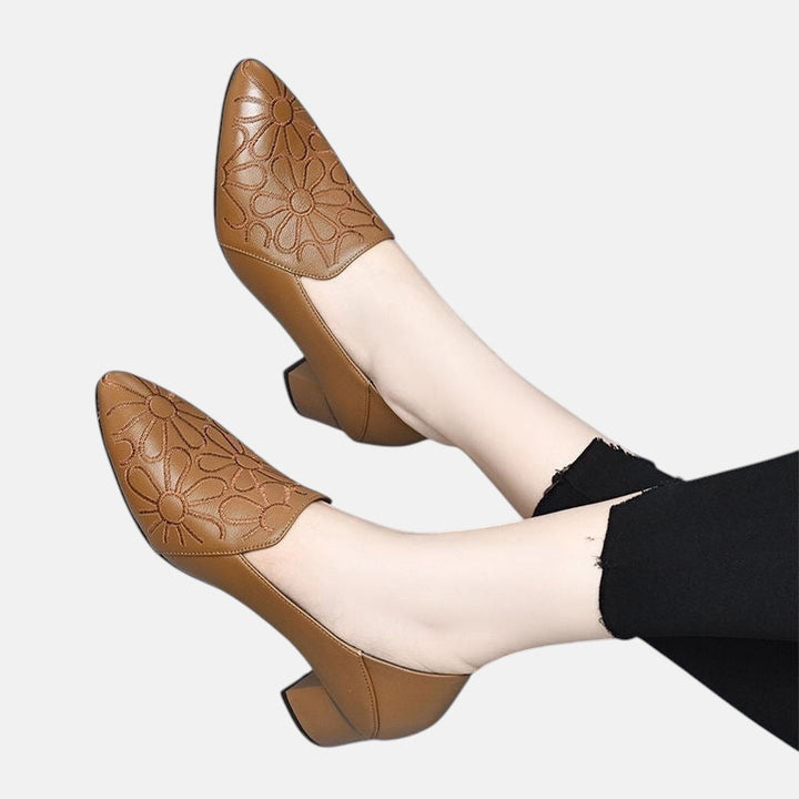 MARIA | PEHMEÄT VEGAANISET NAHKAISET BRODEERATUT KENGÄT