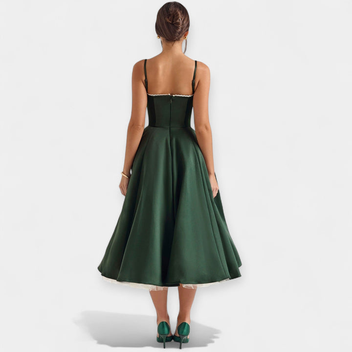 Midi Mekko | Läpinäkyvällä Tyllillä