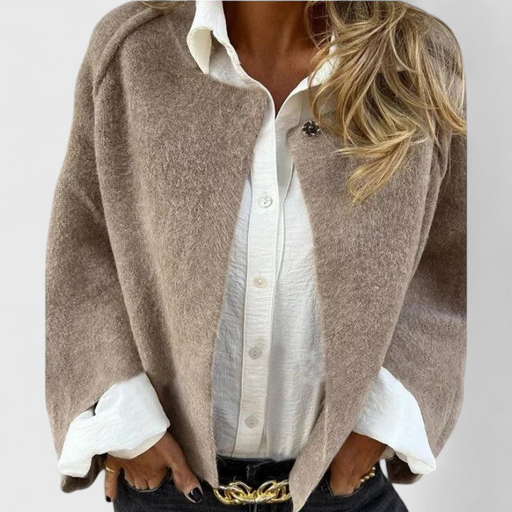 Bettinna | Tyylikäs Takki | Trendikäs Muoti