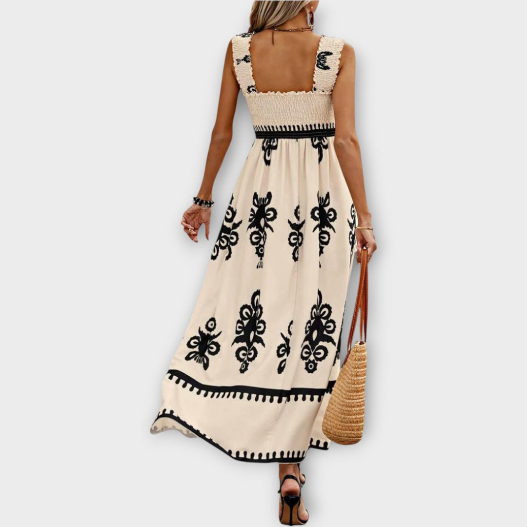 Tyylikäs Rantal Dressi | Neliömäisellä Kaula-aukolla