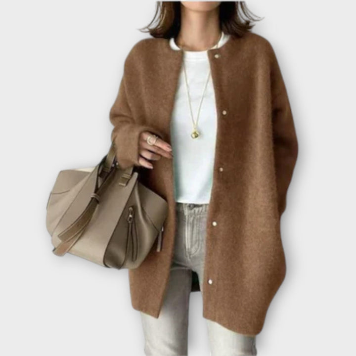 Lilly | Tyylikäs Neulejakku