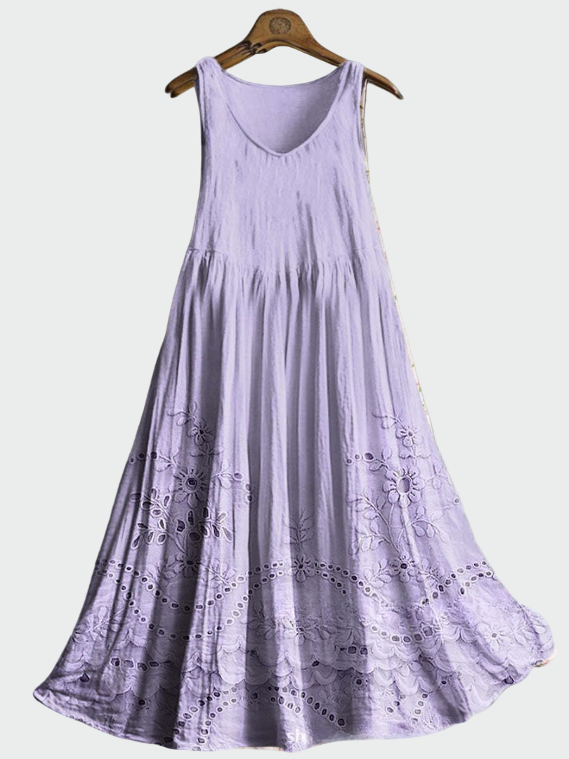 Englantilaisella pitsillä varustettu mekko | Tyylikäs ja naisellinen