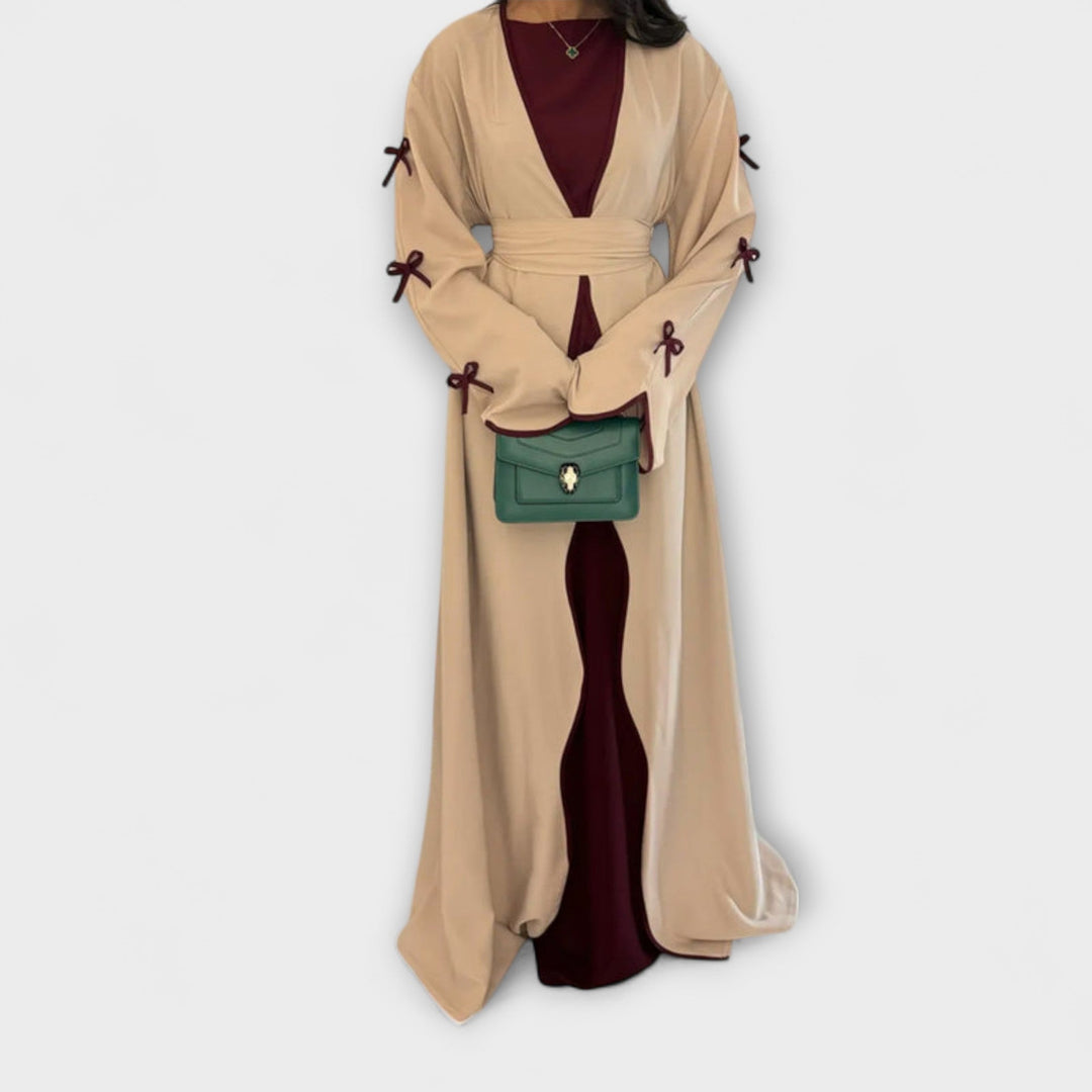 Tyylikäs Cardigan | Mekko Raitakoristeella