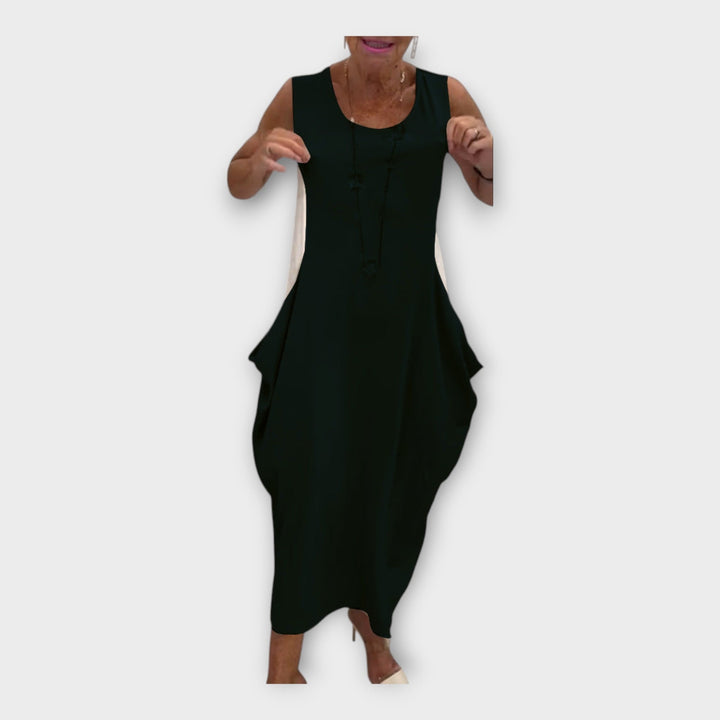 Kevyt mekko | modernilla siluetilla ja taskuilla