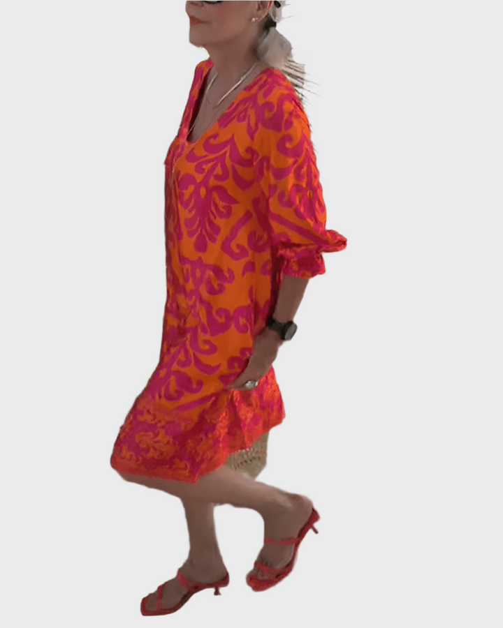 Midi Kukallinen Mekko | Elegant Floral Dress