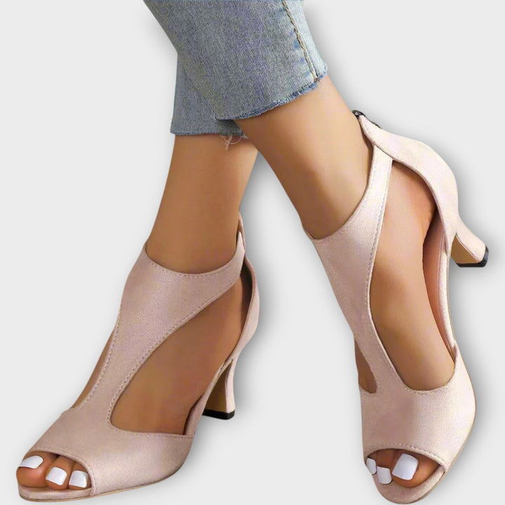 Tyylikkäät ja mukavat korkokenkä | sandaalit