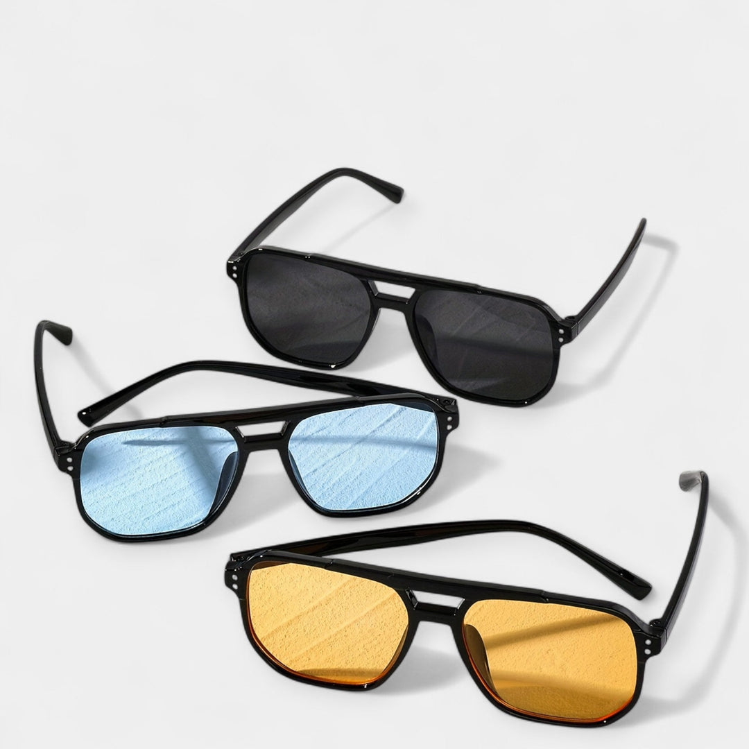 Neliömäiset Lasit | Niiteillä