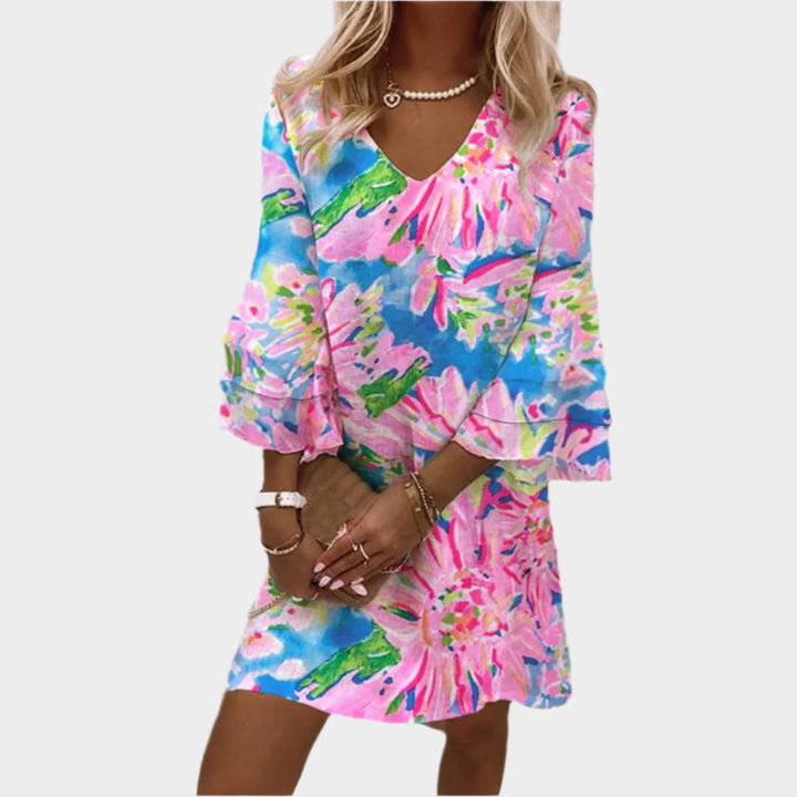 Tyylikäs Vaaleanpunainen Mini Mekko | Kaarevilla Hihoilla