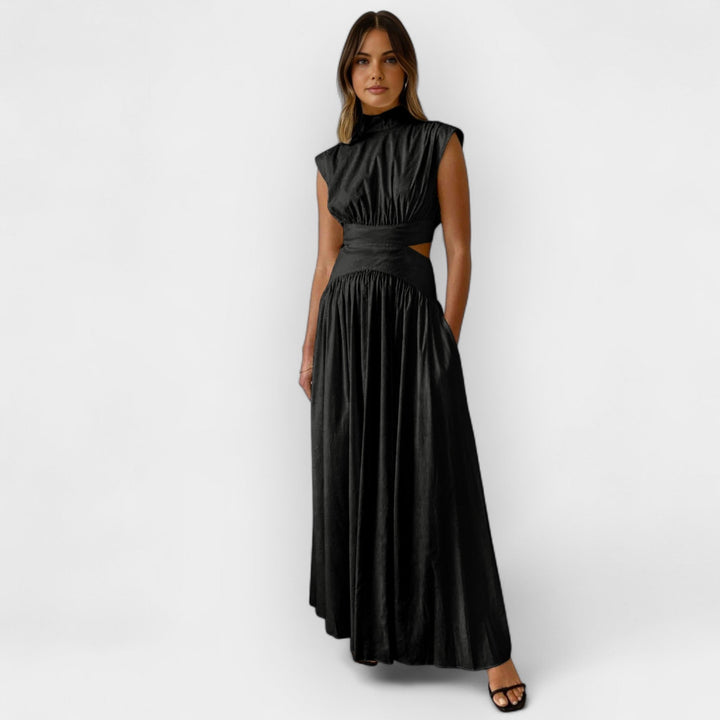 Tyylikäs Mekko | Leikkauksilla