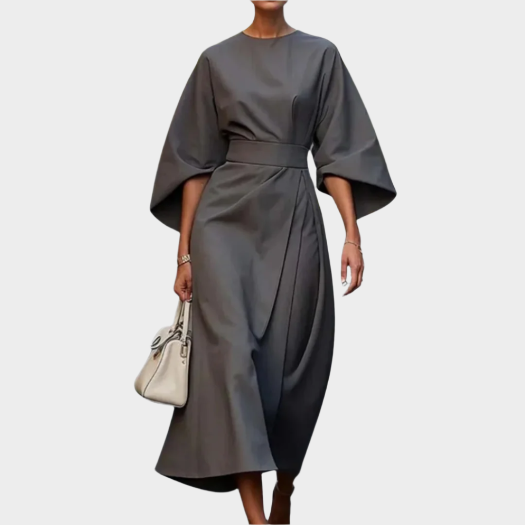 Minimalistinen Mekko | Vyöllä ja Leveillä Hihoilla