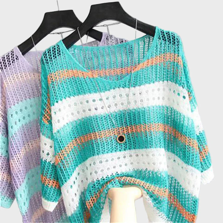 Kevyt Neulepaita | Aukkoilla