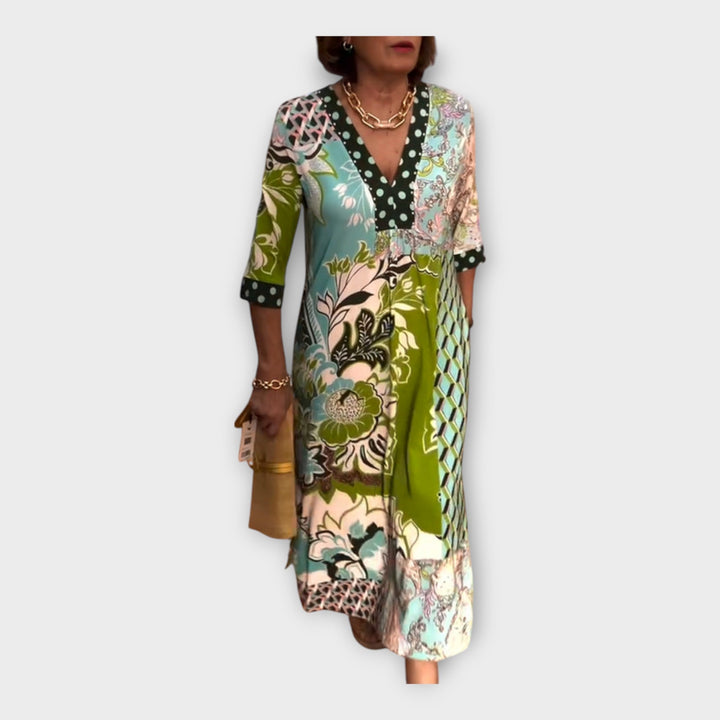 Värikäs Mekko | Napilla ja 3/4 Hihalla