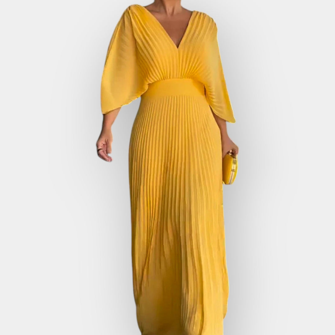 Tyylikäs Pliseerattu Mekko | Tyylikkäällä Leikkauksella